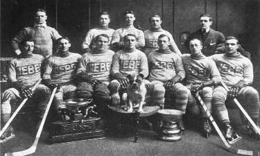 1912/13 Stanley Cup Champions <br> Quebec Bulldogs
