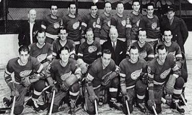 1942/43 Stanley Cup Champions <br> Detroit Red Wings