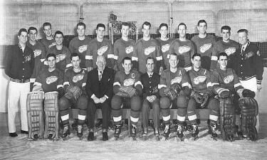 1951/52 Stanley Cup Champions <br> Detroit Red Wings