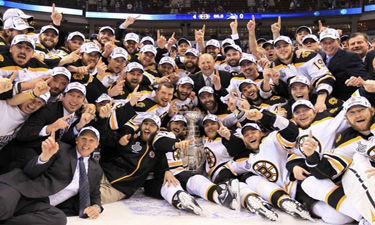 2010/11 Stanley Cup Champions <br> Boston Bruins